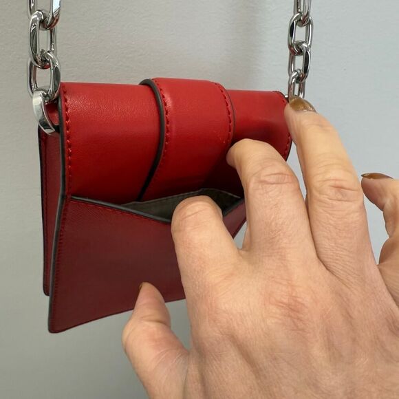 Michael Kors Carmen Small North South Phone
Crossbody Bright Red - Picture 13 of 13